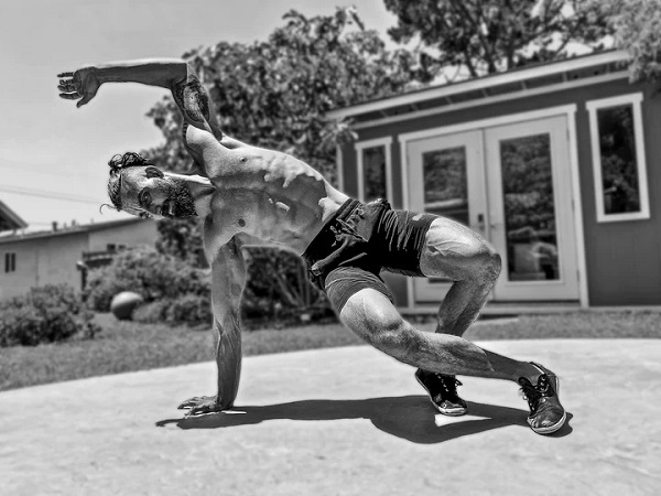 Josh Hash – Move Strong Now Josh Hash - Move Strong Now